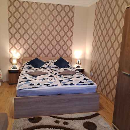 Katalin Apartman Hajdúszoboszló Exteriör bild