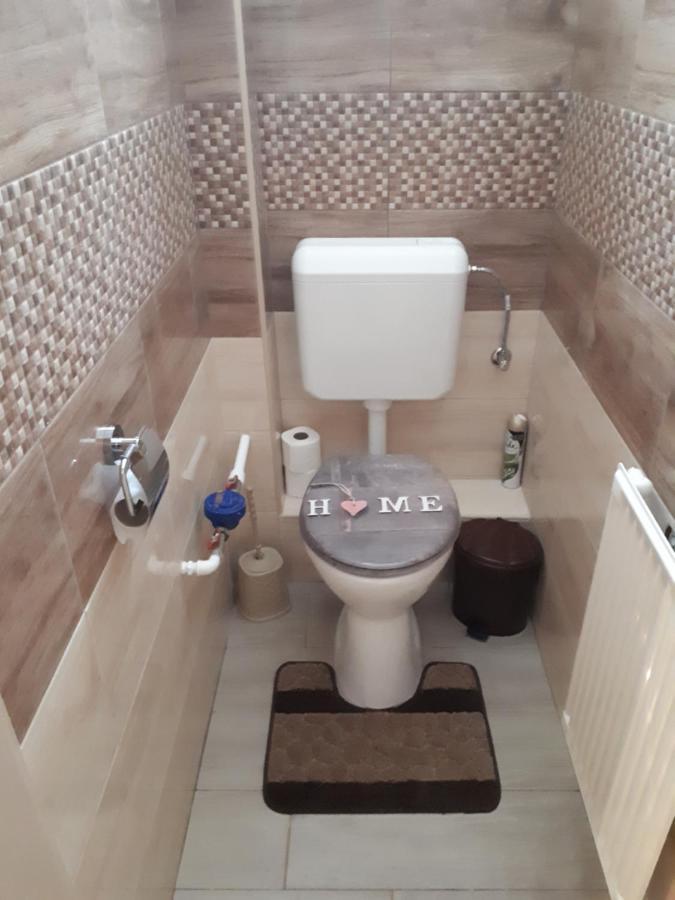 Katalin Apartman Hajdúszoboszló Exteriör bild