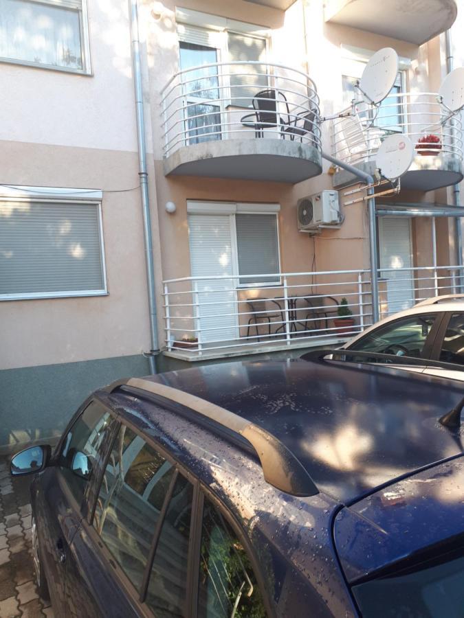 Katalin Apartman Hajdúszoboszló Exteriör bild